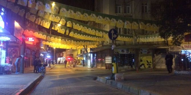 Adıyaman Caddeleri Sarı Yeşilli Bayraklarla Donatıldı