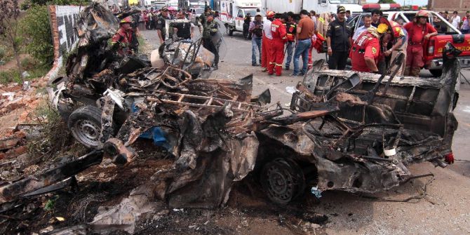 Peru’da Üç Araç Birbirine Girdi 16 Ölü
