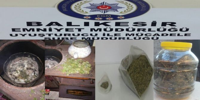 Polisi Görünce Keneviri Sobada Yakmaya Çalıştılar