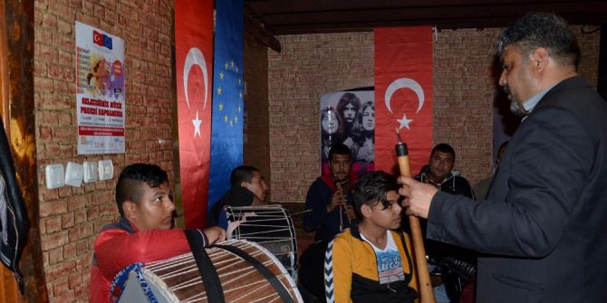 Roman Vatandaşlar Nota Ve Ritim Öğreniyor