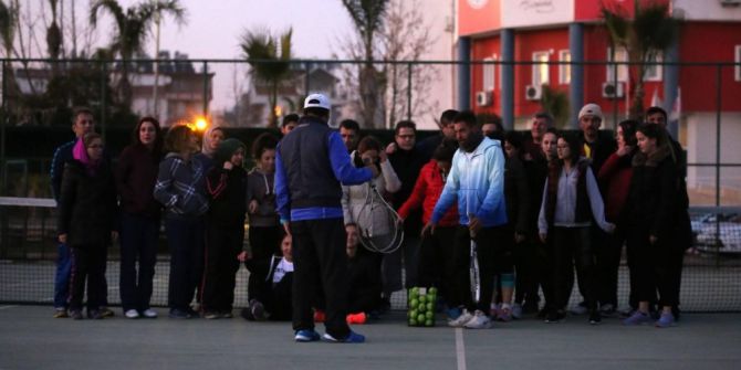 Kepezliler Tenis Öğreniyor