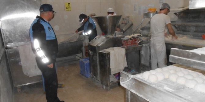 Kartepe Zabıtası’ndan Fırınlara Denetim