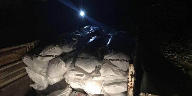 Başkale’de Kaçak Çay Ele Geçirildi