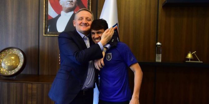 Başakşehir, Mossoro Ve Napoleoni İle Uzattı