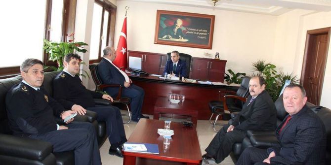 Kastamonu Emniyet Müdürü, Tosya Kaymakamını Ziyaret Etti