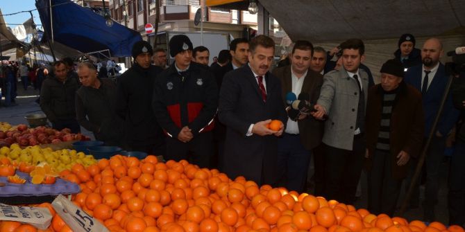Başkan Hasan Tahsin Usta Mahalle Pazarını Denetledi