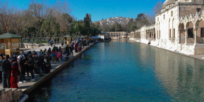 Balıklıgöl’e Ziyaretçi Akını