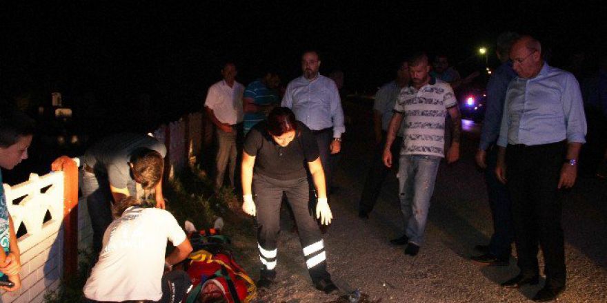 Motosikletten Düştü, Yardımına Vekiller Yetişti