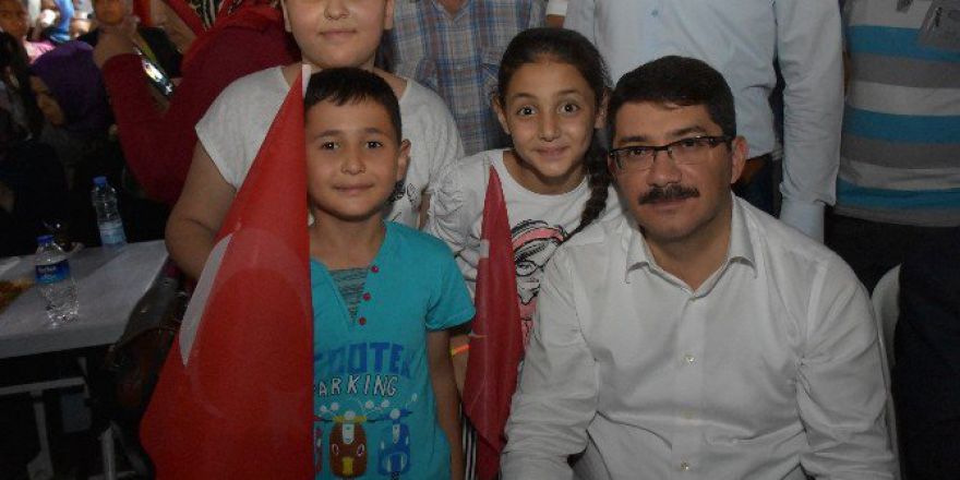 Demokrasi Nöbeti 8. Gününde Devam Ediyor