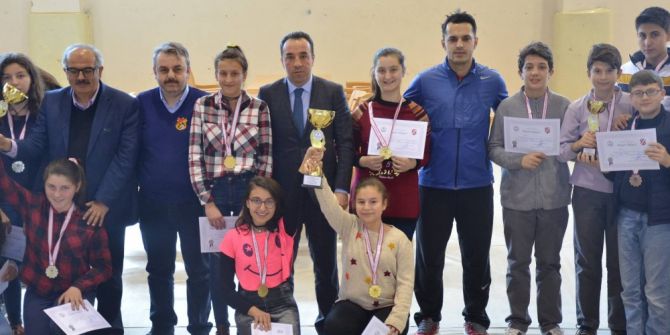 Okul Sporları Satranç Müsabakaları Sona Erdi