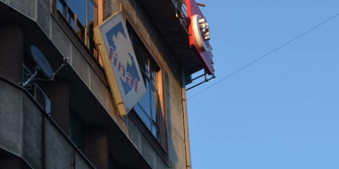 İntihar Etmek İçin Çatıya Çıkan Genci Vatandaşlar Kurtardı