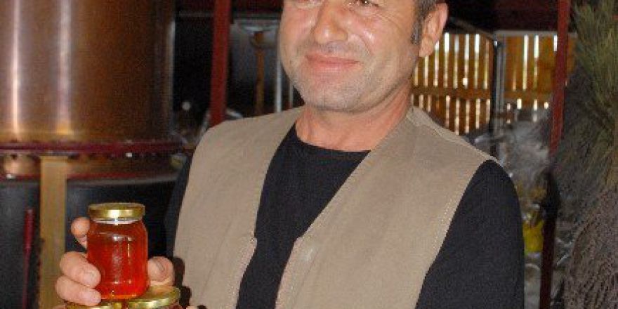 Organik İlaç: Adaçayı Balı