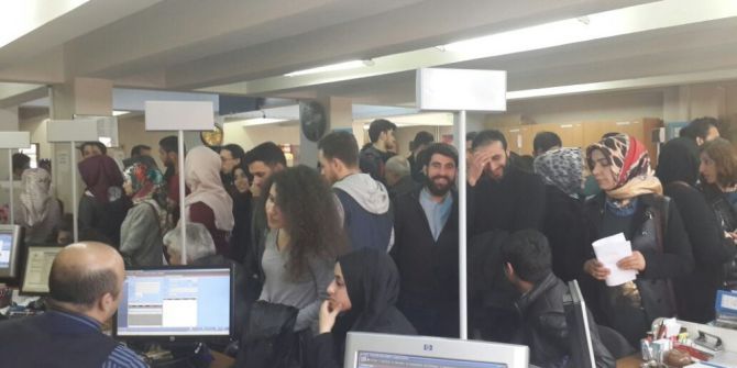 Üniversiteliler Nüfus Müdürlüklerine Akın Etti