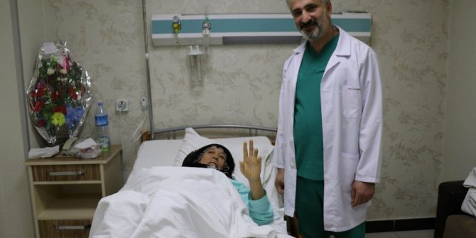 Böbrek Taşı Böbreğinden Etti