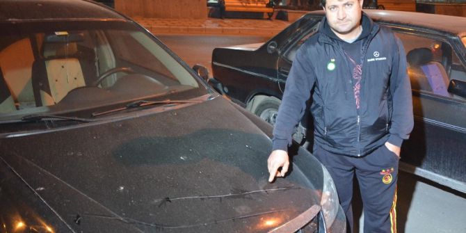 Kimliği Belirsiz Kişiler, 15 Araca Zarar Verdi