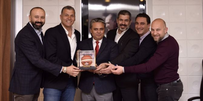 Başkan Uysal, Antalyaspor Basketbol Takımı Yönetimini Ağırladı