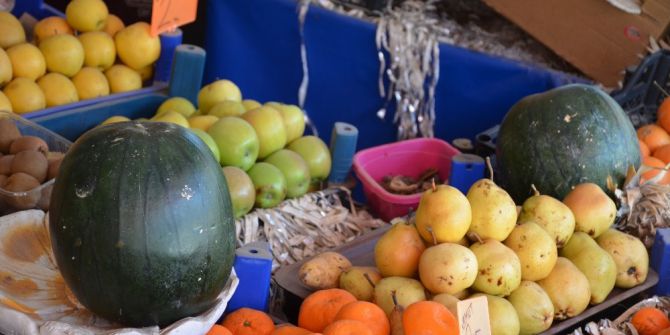 Senenin İlk Karpuzları Yarım, Çeyrek Hatta Dilim Şeklinde Satılıyor