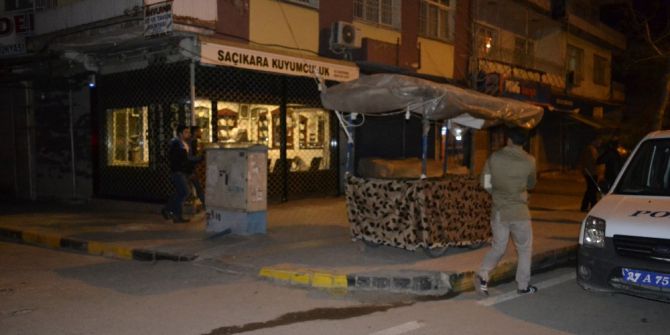 Kuyumcuları Hedef Alan Hırsızlar Başarılı Olamadı