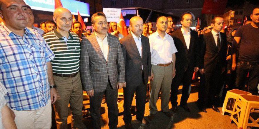 Bakan Yardımcısı Beyşehir’de Demokrasi Nöbetinde