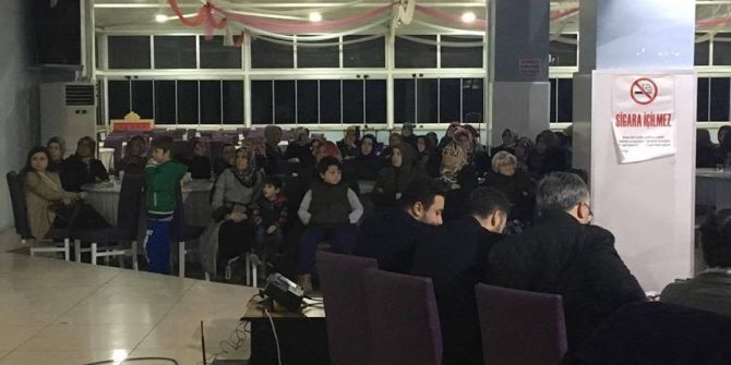 Vezirhan Beldesinde Referandum Bilgilendirme Toplantısı Düzenlendi