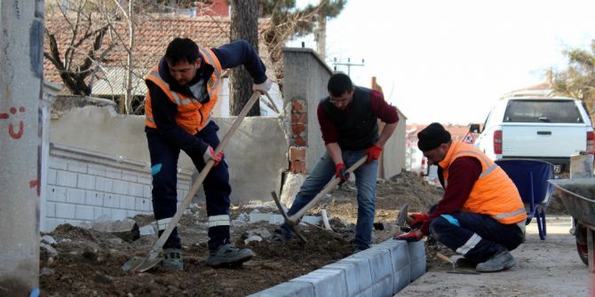 Yeni Yerleşim Alanlarına Yeni Kaldırımlar