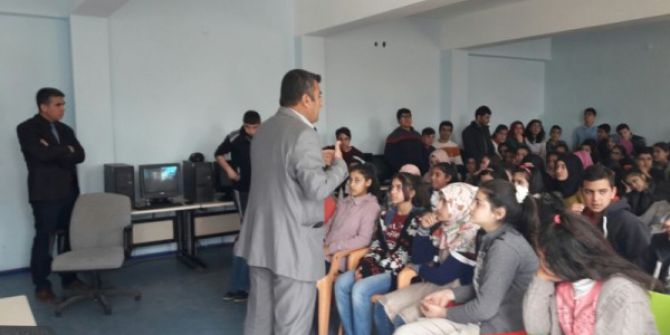 Girne Ortaokulunda Başarı Ve Motivasyon Semineri Verildi