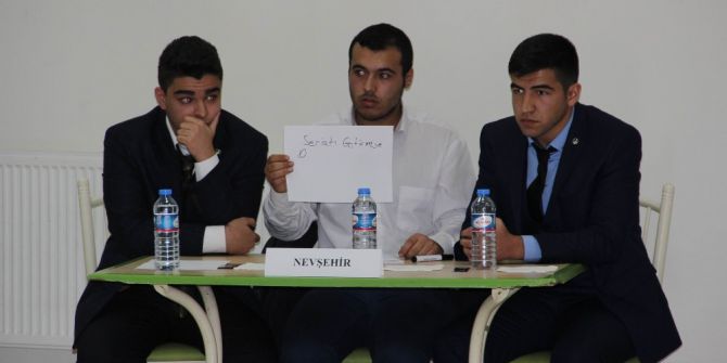 Ülkü Ocakları 9 İlin Katılımıyla Bilgi Yarışması Düzenledi