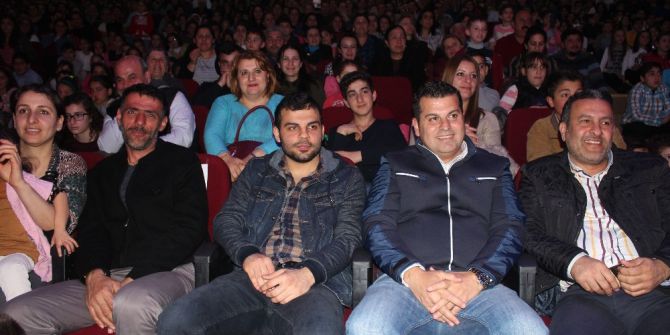 Öğrenci Velilerinden Dünya Anadili Günü Etkinliği