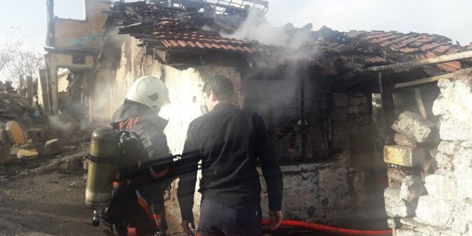 Zihinsel Engelli Kadın Yangında Hayatını Kaybetti