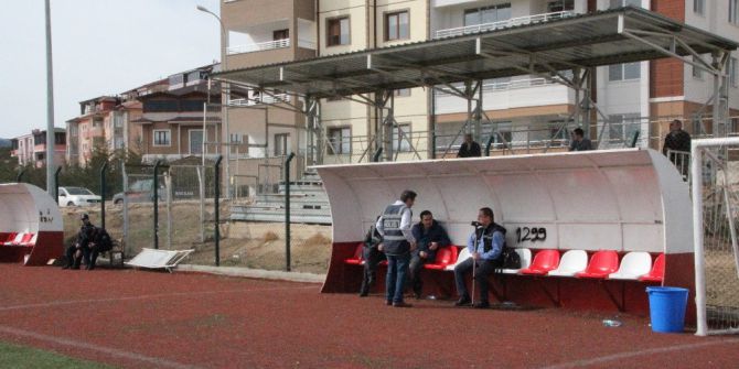 Maçı 3 Taraftar İzledi, 6 Polis Görev Aldı