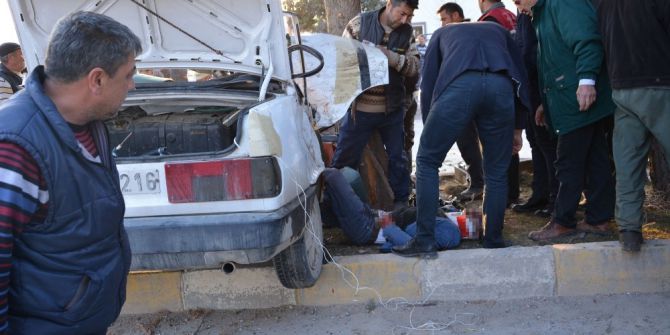 -Korkuteli’de Trafik Kazası 1 Ölü 2 Ağır Yaralı