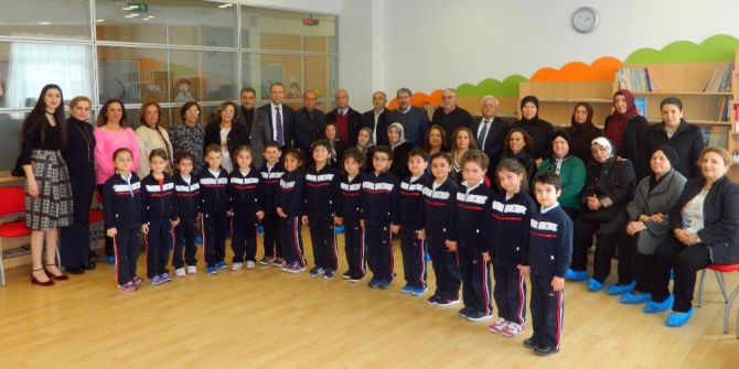 Anasınıfı Öğrencileri Büyüklerini Ağırladı