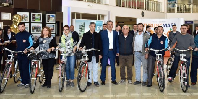 Uysal’dan ’İşe Okula Bisikletle Gidin’ Çağrısı