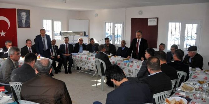 Vali Tapsız’ın Muhtarlarla Toplantıları Devam Ediyor