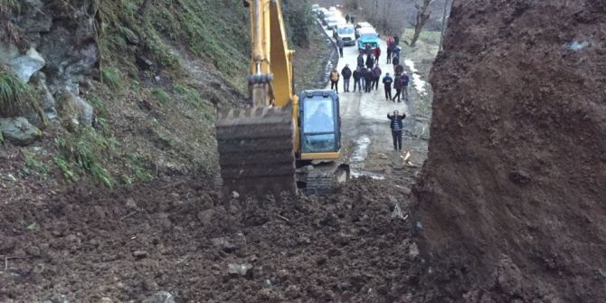 Rize’de Toprak Kayması