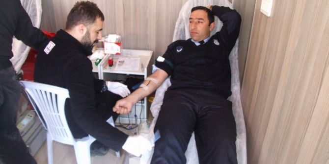 Kızılay, Kan Bağışçılarını Madalyayla Onurlandırıyor