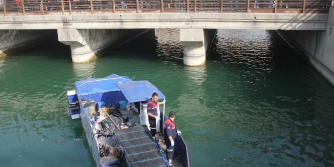 Çocuğuna Cesedi Film Gibi İzletti