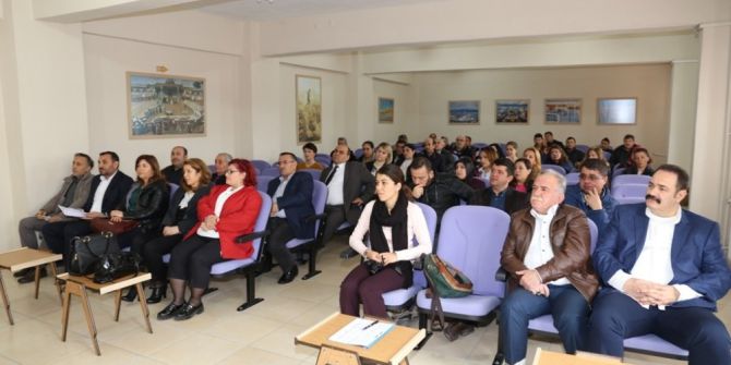 Burhaniye’de Eğitimin Sorunları Masaya Yatırıldı