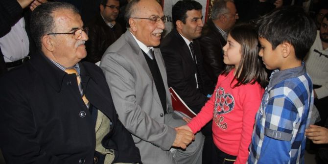 Tv Sunucusu Osman Ünlü’ye Kayseri’de Büyük İlgi