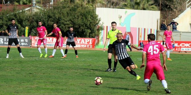 Salihli’de Kazanan Somaspor Oldu