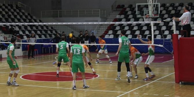 Malatya Büyükşehir Belediyespor Voleybol Takımı Sahasında Eserspor’a Yenildi