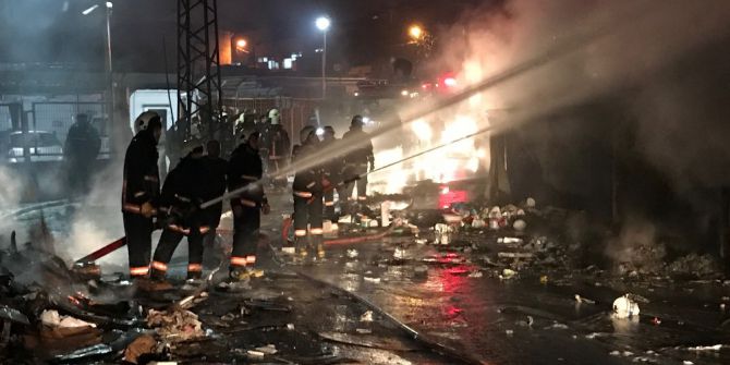 Sultangazi’de Geri Dönüşüm Tesisinde Korkutan Yangın