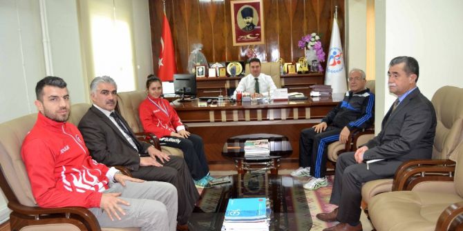 Ataşbak: “Kentimiz Masa Tenisinde Önemli Bir Yere Sahip”