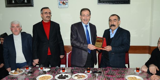 Başkan Bulutlar, Maksut Efendi Mahalle Sakinleriyle Buluştu