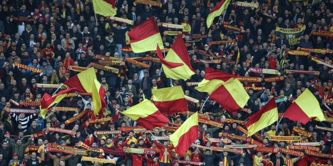 Bakan Tüfenkci, Evkur Yeni Malatyaspor’un Ataklarında Büyük Heyecan Yaşadı