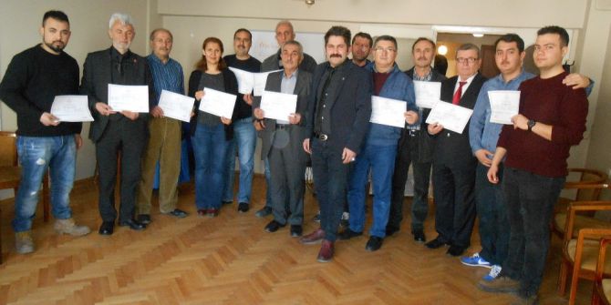 Eskişehir Anadolu Kültür Derneği Eğitim Faaliyetlerini Sertifika Töreni İle Taçlandırdı