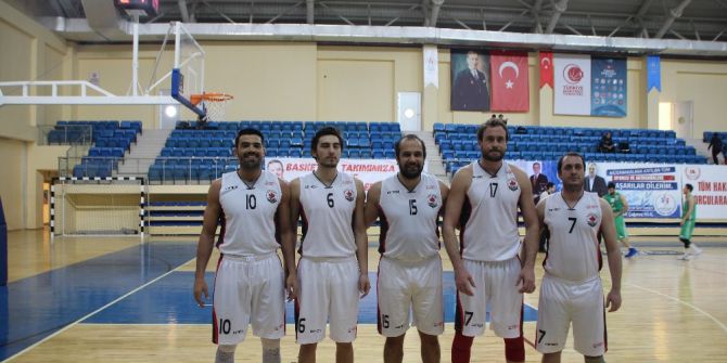 Tb2l Temsilcisi Bilecik Belediyesi Basketbol Kulübü Kendi Evindeki Son Maçını Da Kaybetti