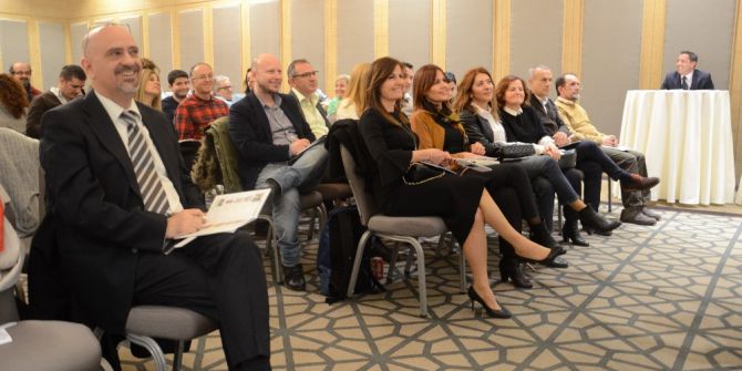 Ünlü Ressamların Eserlerin Gelirleri Onkoloji Servisine Aktarılacak