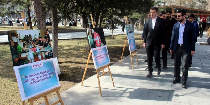 Necmettin Erbakan Fotoğraf Sergisi Açıldı