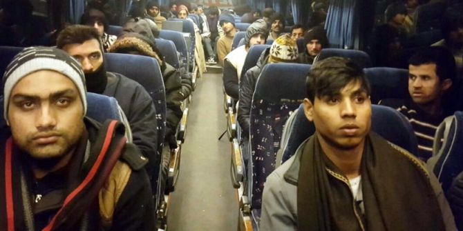 Erzurum’da Bir Otobüs Dolusu Kaçak Göçmen Yakalandı